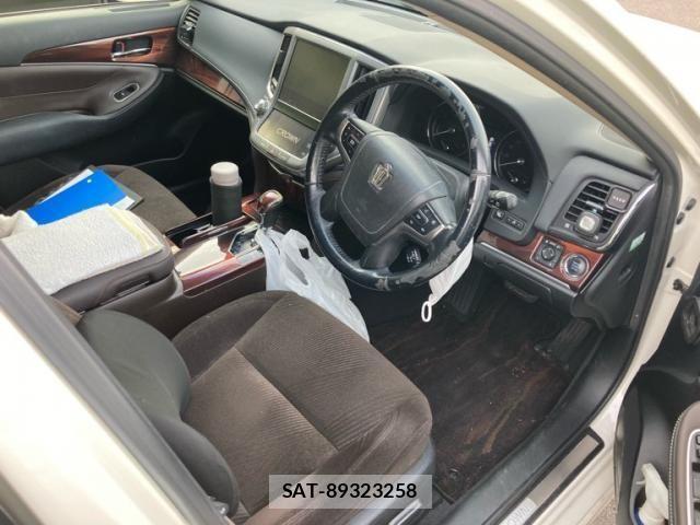 Toyota CROWN SEDAN 2013-05 8313883-9
