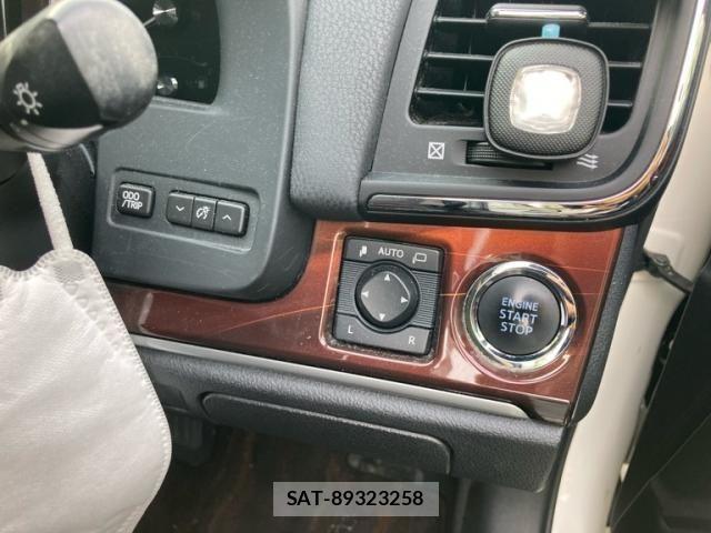 Toyota CROWN SEDAN 2013-05 8313883-14