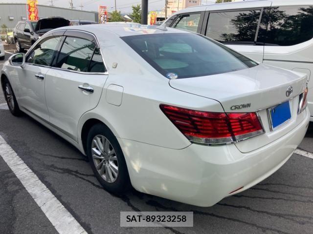 Toyota CROWN SEDAN 2013-05 8313883-3