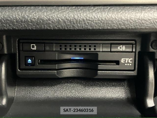 Toyota CROWN SEDAN 2015-12 8313877-13