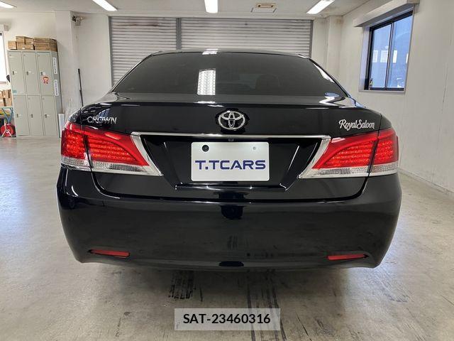 Toyota CROWN SEDAN 2015-12 8313877-22