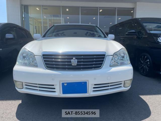 Toyota CROWN SEDAN 2004-05 8313907-0