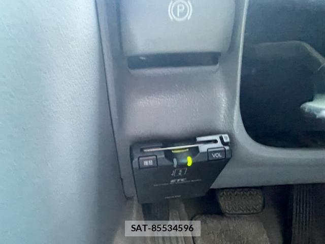 Toyota CROWN SEDAN 2004-05 8313907-21