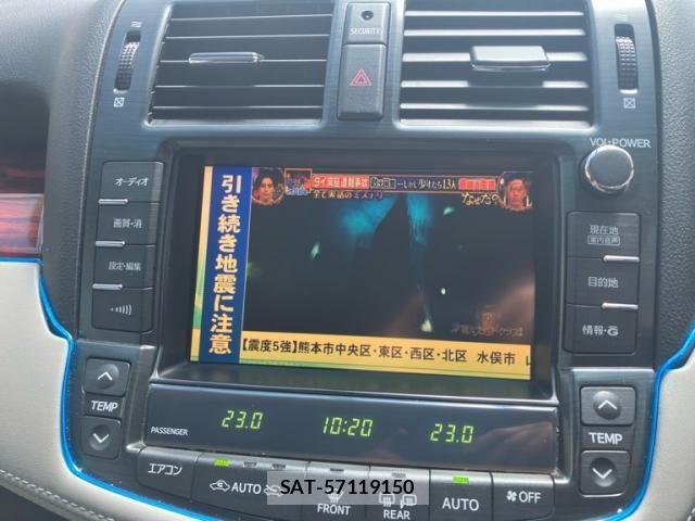 Toyota CROWN SEDAN 2010-08 8313885-18