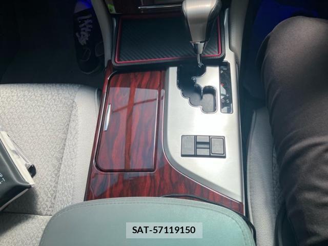 Toyota CROWN SEDAN 2010-08 8313885-24