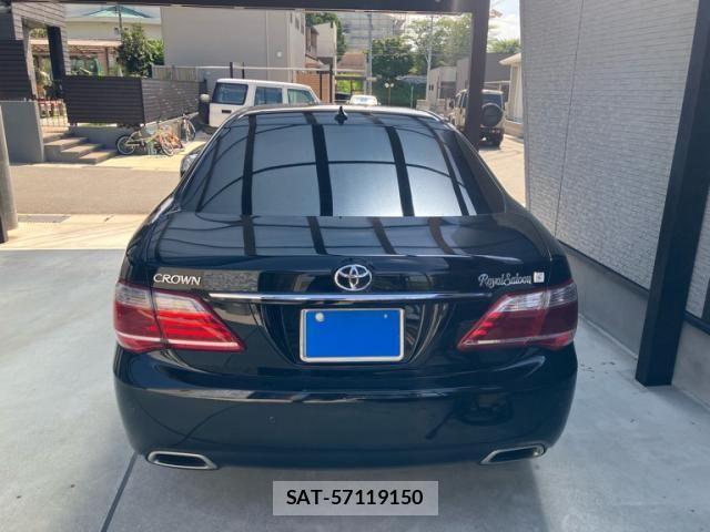 Toyota CROWN SEDAN 2010-08 8313885-2