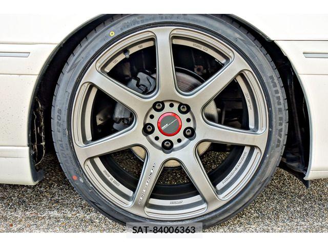 Toyota CROWN SEDAN 2003-11 8313881-15