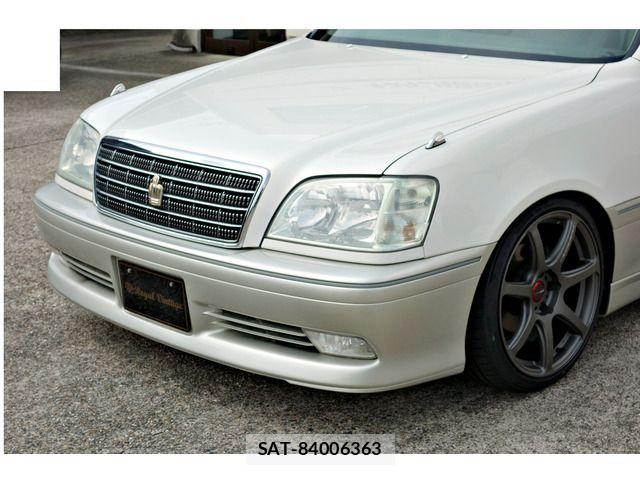 Toyota CROWN SEDAN 2003-11 8313881-7