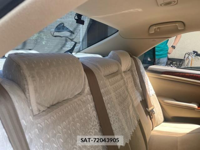 Toyota CROWN SEDAN 2004-03 8313902-9