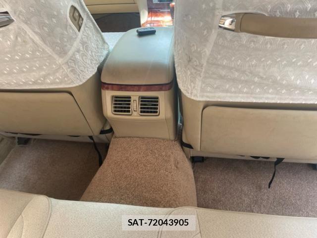 Toyota CROWN SEDAN 2004-03 8313902-11