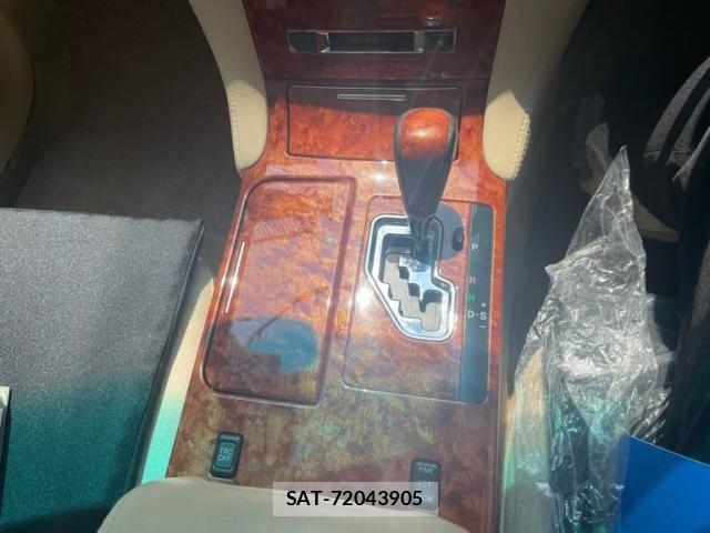Toyota CROWN SEDAN 2004-03 8313902-20