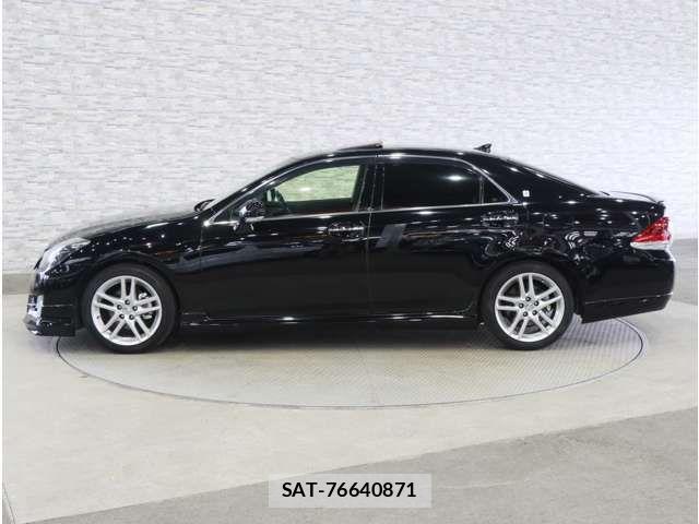Toyota CROWN SEDAN 2012-07 8335346-11