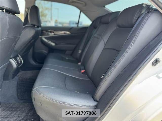 Toyota CROWN SEDAN 2013-09 8334509-17