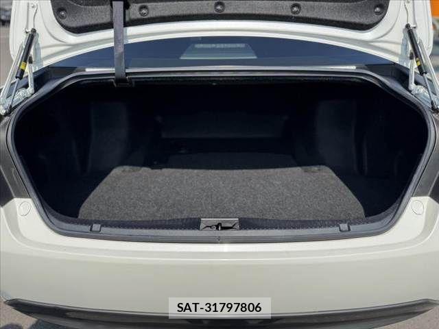 Toyota CROWN SEDAN 2013-09 8334509-19