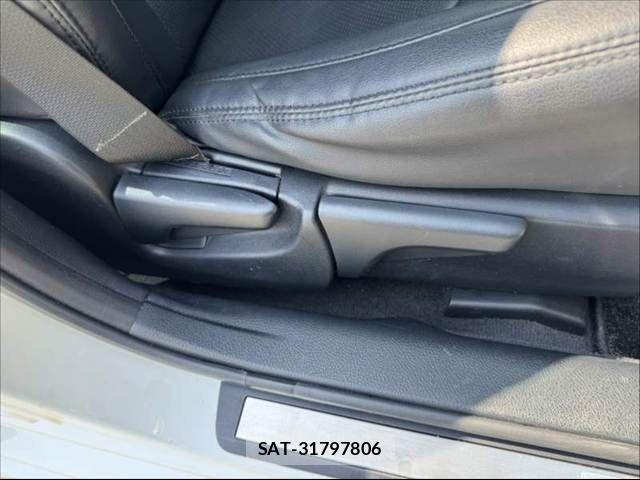 Toyota CROWN SEDAN 2013-09 8334509-29