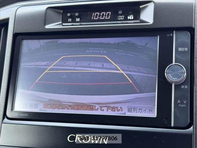 Toyota CROWN SEDAN 2013-09 8334509-3
