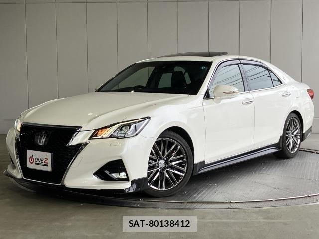 Toyota CROWN SEDAN 2017-06 8335334-0