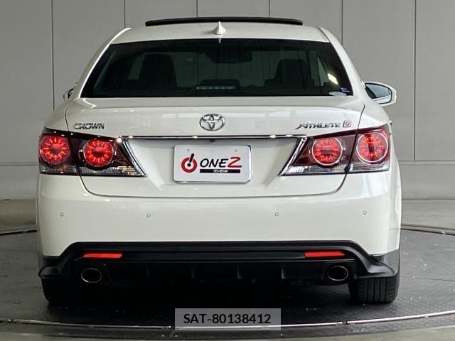 Toyota CROWN SEDAN 2017-06 8335334-27