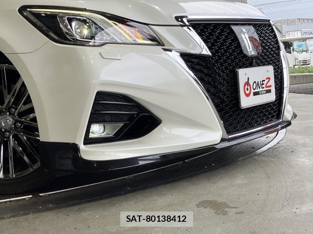 Toyota CROWN SEDAN 2017-06 8335334-3