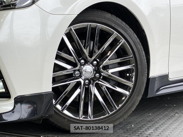 Toyota CROWN SEDAN 2017-06 8335334-4