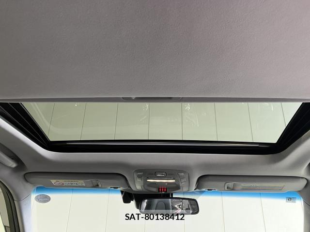 Toyota CROWN SEDAN 2017-06 8335334-7