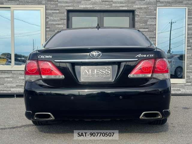 Toyota CROWN SEDAN 2011-06 8335347-12