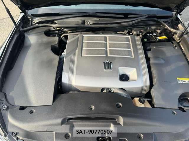 Toyota CROWN SEDAN 2011-06 8335347-14