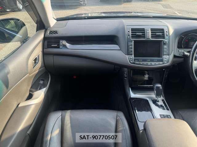 Toyota CROWN SEDAN 2011-06 8335347-15
