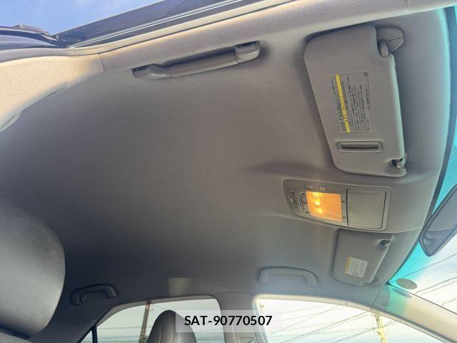 Toyota CROWN SEDAN 2011-06 8335347-26