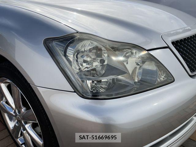 Toyota CROWN SEDAN 2005-07 8335352-27