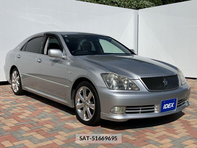 Toyota CROWN SEDAN 2005-07 8335352-4