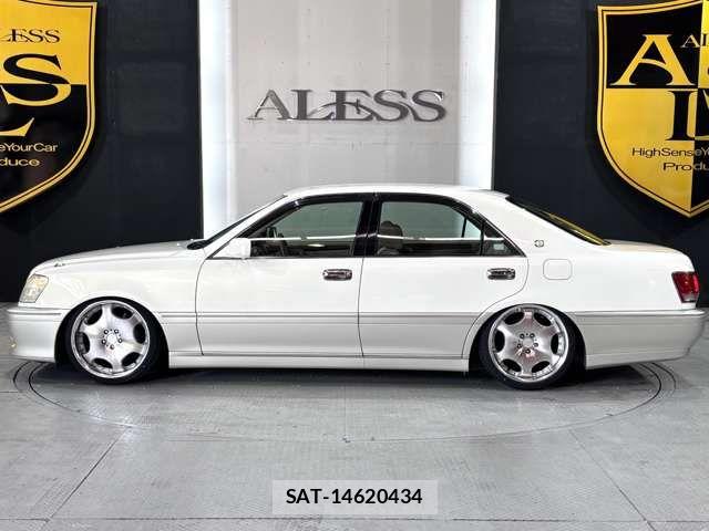 Toyota CROWN SEDAN 2002-04 8335337-10