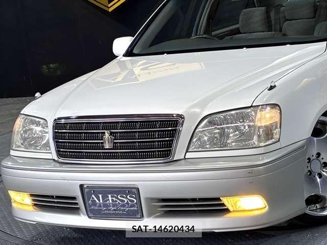 Toyota CROWN SEDAN 2002-04 8335337-6