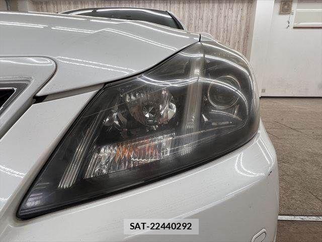 Toyota CROWN SEDAN 2011-09 8335344-20