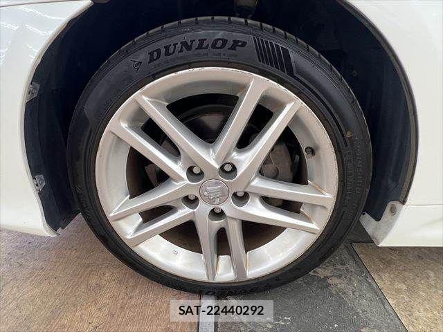 Toyota CROWN SEDAN 2011-09 8335344-28