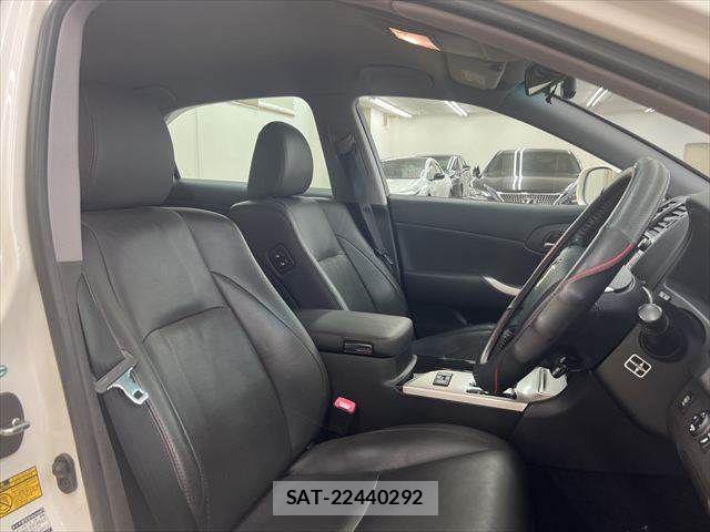 Toyota CROWN SEDAN 2011-09 8335344-6