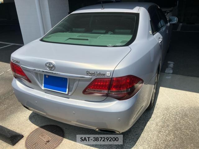 Toyota CROWN SEDAN 2008-06 8335351-1