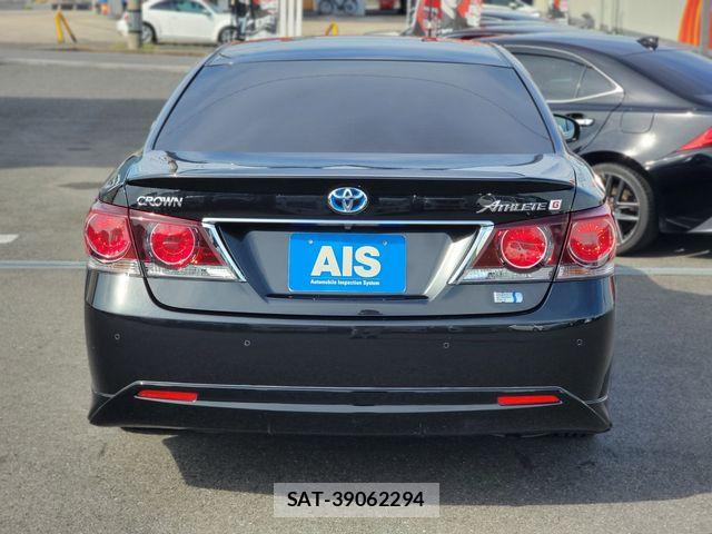 Toyota CROWN SEDAN 2016-02 8335335-10