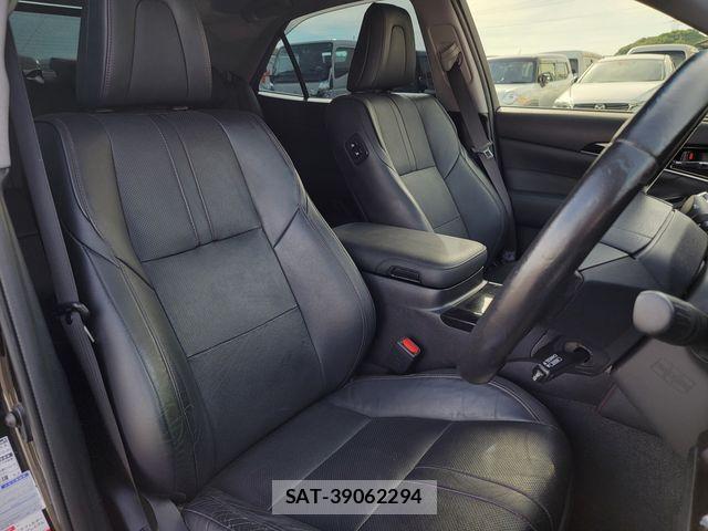 Toyota CROWN SEDAN 2016-02 8335335-12