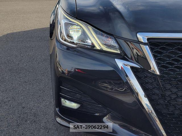 Toyota CROWN SEDAN 2016-02 8335335-26