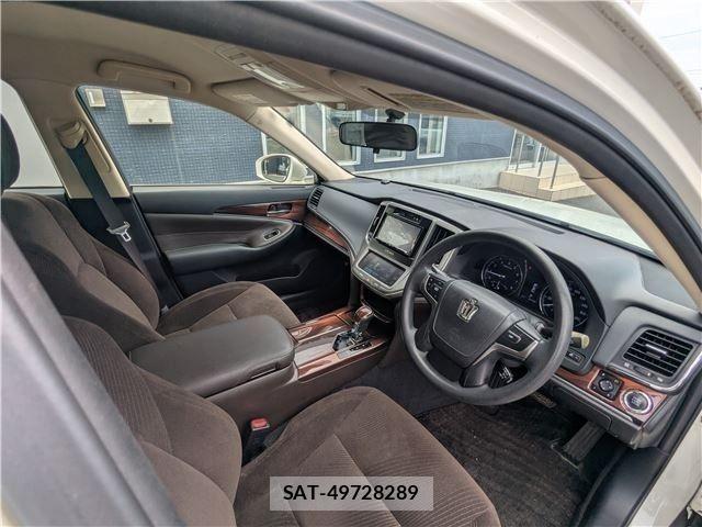 Toyota CROWN SEDAN 2014-01 8335348-10