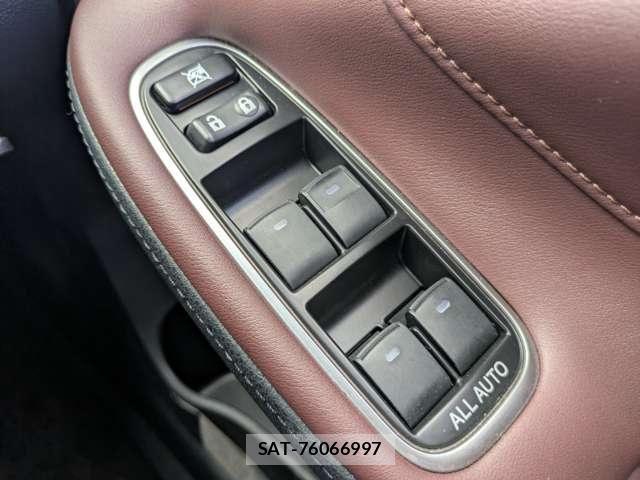 Toyota CROWN SEDAN 2013-05 8354212-25
