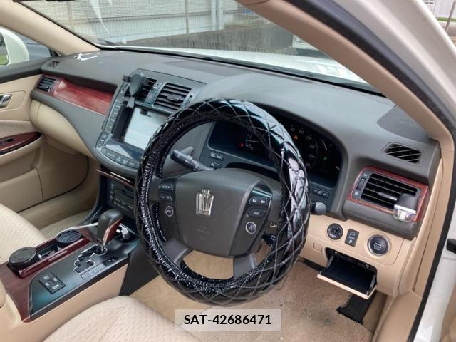 Toyota CROWN SEDAN 2008-04 8354217-14