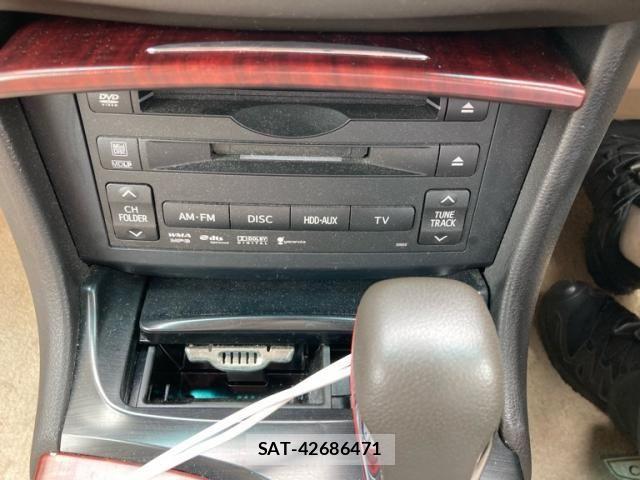 Toyota CROWN SEDAN 2008-04 8354217-18