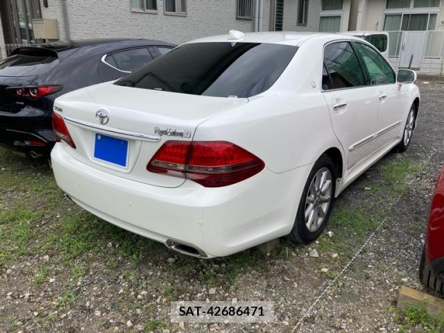 Toyota CROWN SEDAN 2008-04 8354217-2