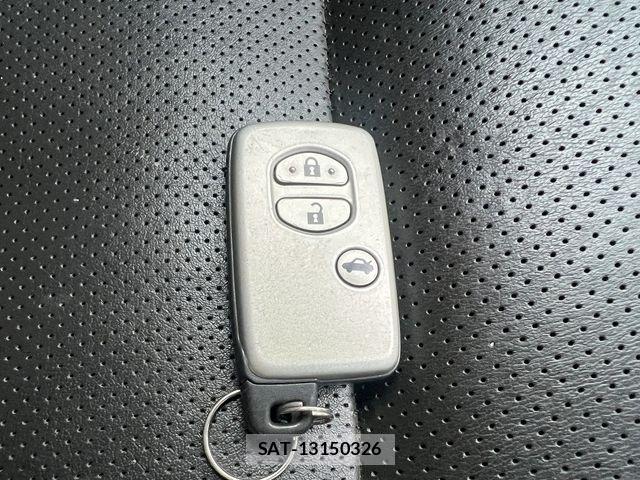 Toyota CROWN SEDAN 2010-03 8354215-13