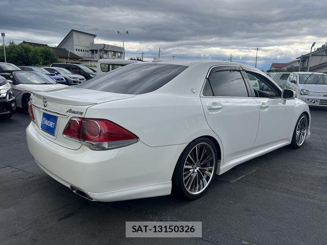 Toyota CROWN SEDAN 2010-03 8354215-3