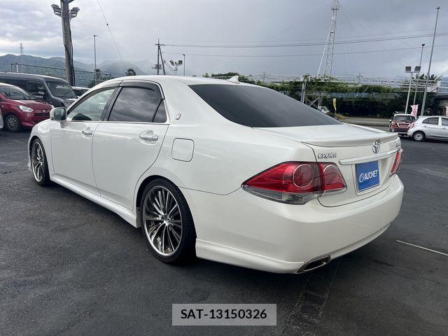 Toyota CROWN SEDAN 2010-03 8354215-5