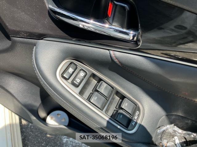 Toyota CROWN SEDAN 2013-06 8354213-15