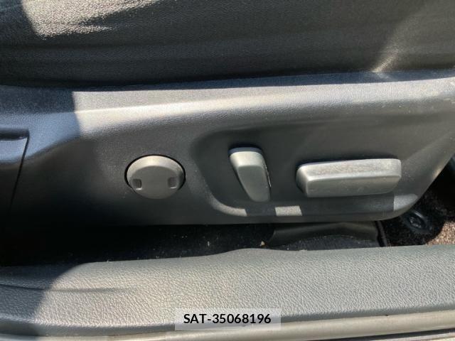 Toyota CROWN SEDAN 2013-06 8354213-16
